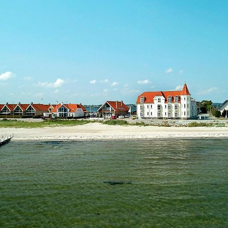 6 Person Holiday Home On A Holiday Park In Hejls エクステリア 写真